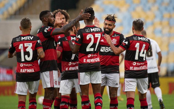 Flamengo vence o Coritiba e soma os primeiros pontos no Brasileirão - Rolando a Bola
